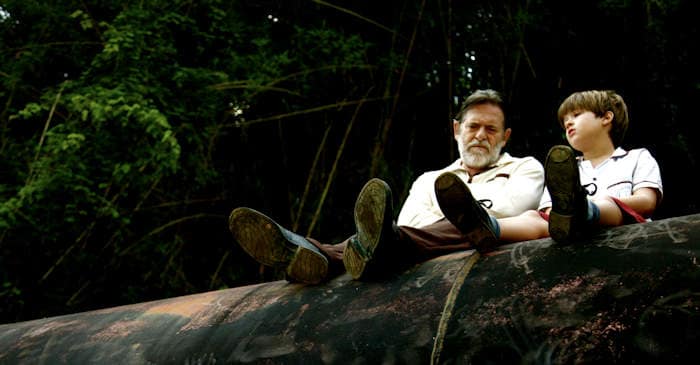 José de Abreu and João Guilherme Ávila in My Sweet Orange Tree